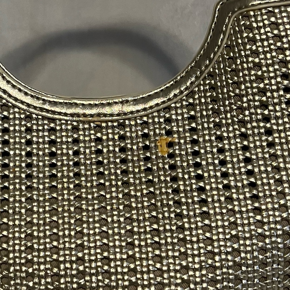 Talbots silver rattan handbag with leather trim and handles - Picture 3 of 11